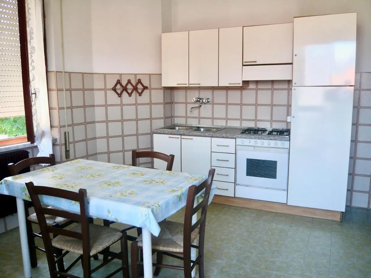 Holiday Home Il Pontile In Marina Di Massa, Apartments With Private Outdoor Area, Just 400 Meters From The Sea 0*,