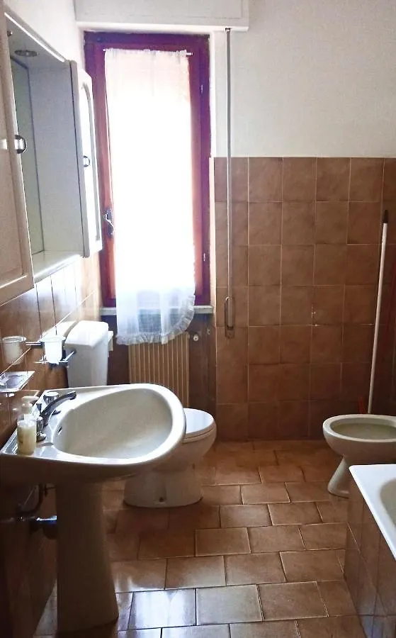 Holiday Home Il Pontile In Marina Di Massa, Apartments With Private Outdoor Area, Just 400 Meters From The Sea